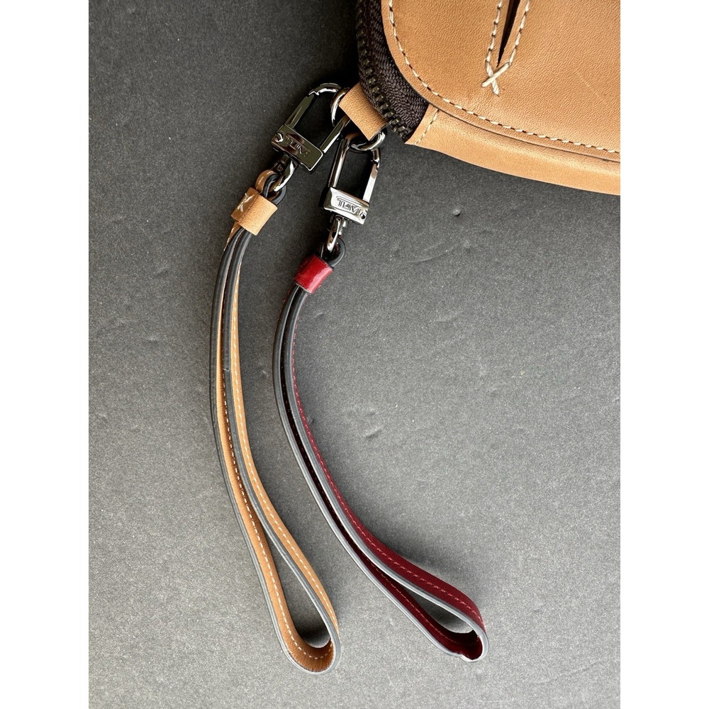 NWT  TUMI Women's Fraser‎ Zip Around Leather Wallet Wristlet Clutch color Brown - Picture 7 of 9
